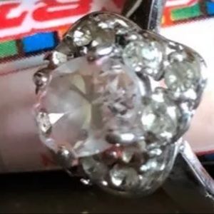 Silver tone gemstone ring